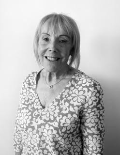 Mrs L Teal team photo